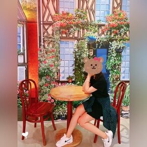 Nike Air Max 90 in Brown and Cream